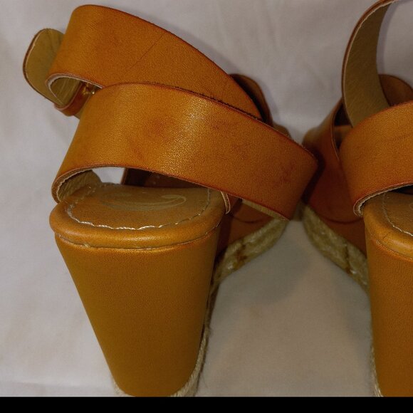 Peep-toe Espadrille - Picture 3 of 9